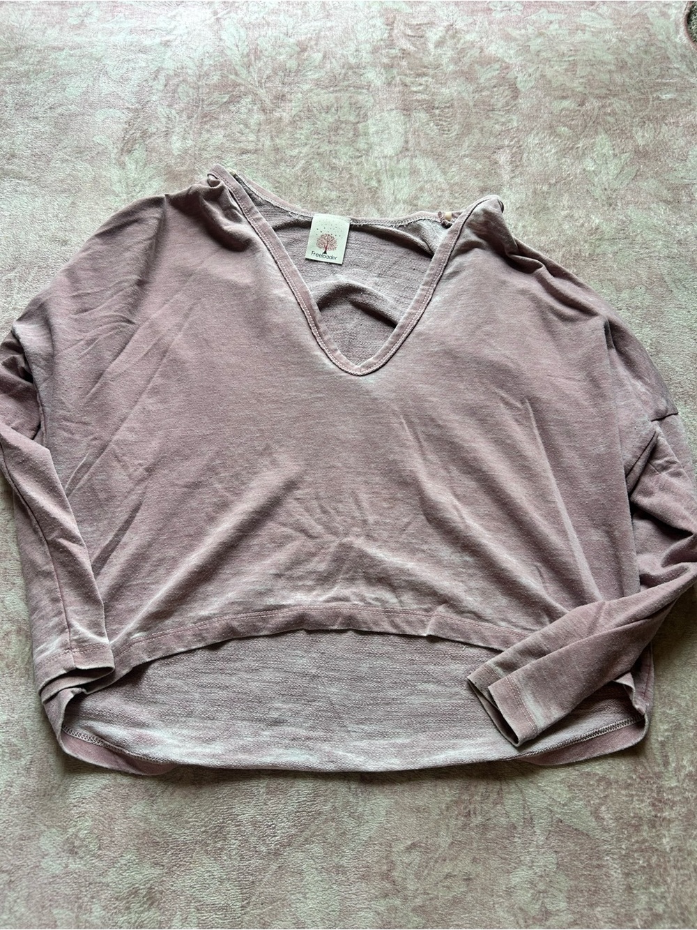 Freeloader Mauve V-Neck Lightweight Pullover